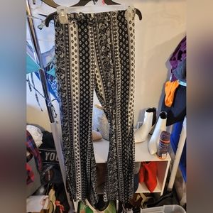Size large pants from windsor